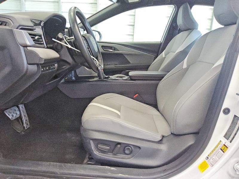 2025 TOYOTA CAMRY SE 7