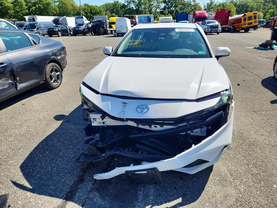 2025 TOYOTA CAMRY LE 5