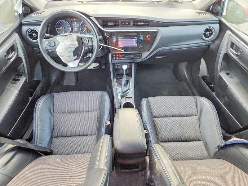 2018 TOYOTA COROLLA SE 8