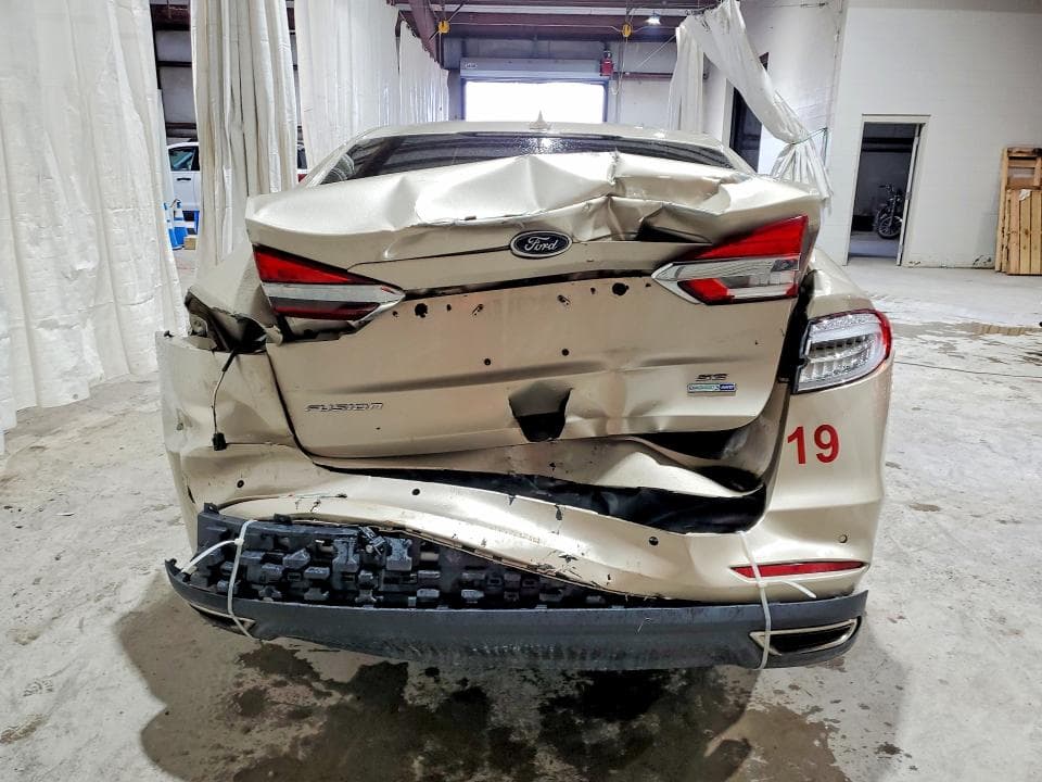 2019 FORD FUSION SE 6