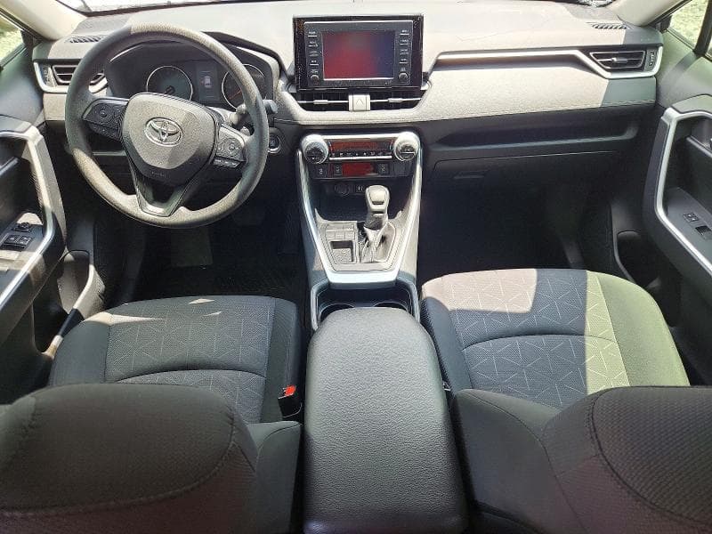 2019 TOYOTA RAV4 XLE 8