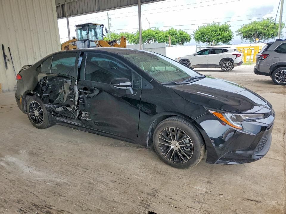 2026 TOYOTA COROLLA LE 4