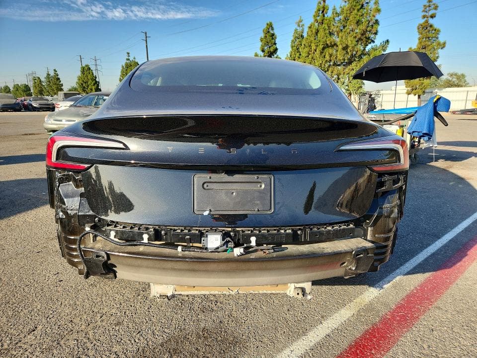 2026 TESLA MODEL 3 6