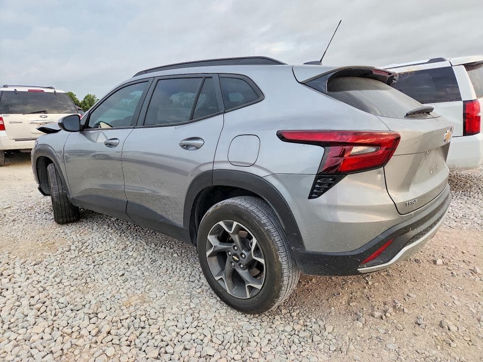 2025 CHEVROLET TRAX 1LT 2