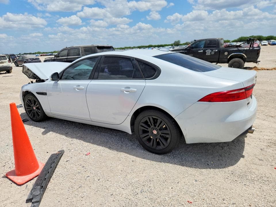 2018 JAGUAR XF PREMIUM 2