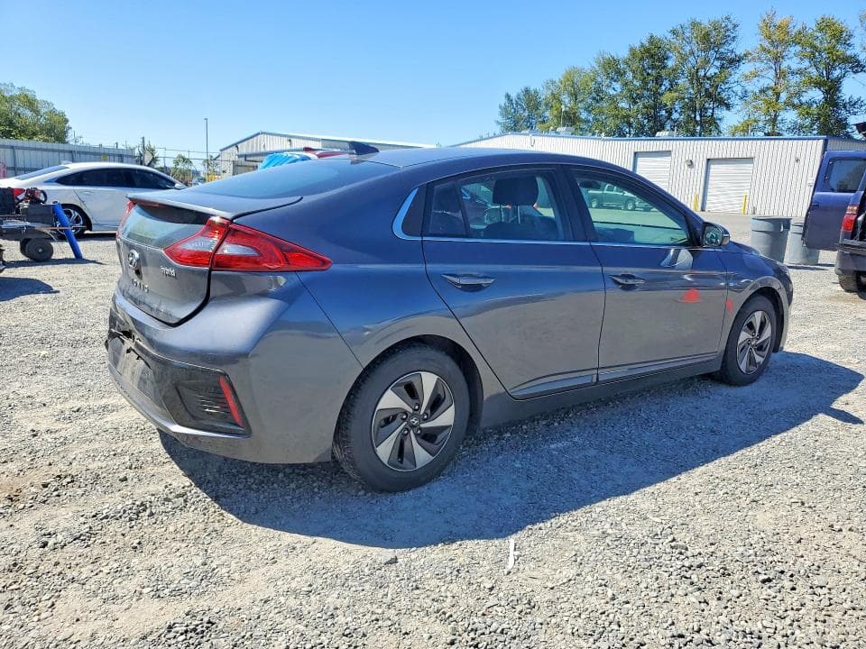 2017 HYUNDAI IONIQ SEL 3