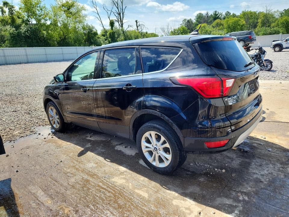 2019 FORD ESCAPE SE 2