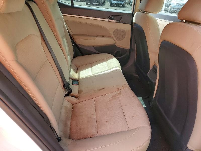2017 HYUNDAI ELANTRA SE 10