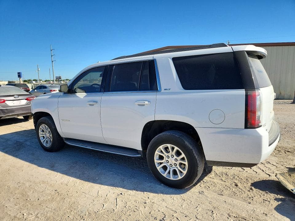 2017 GMC YUKON SLT 2