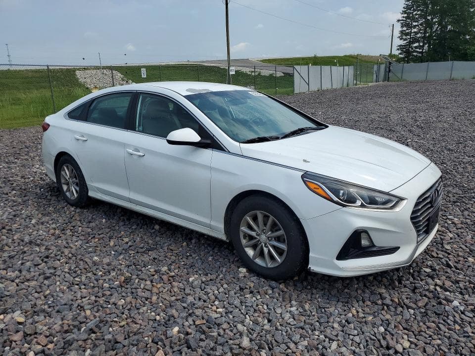 2018 HYUNDAI SONATA SE 4