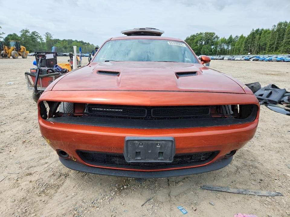 2021 DODGE CHALLENGER SXT 5