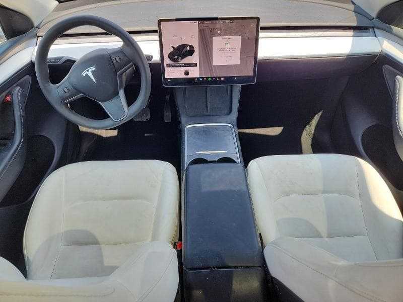 2023 TESLA MODEL Y 8