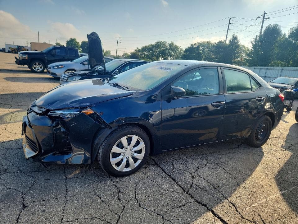 2018 TOYOTA COROLLA LE - 1