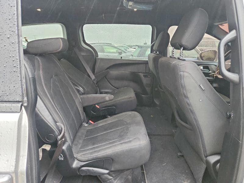 2018 CHRYSLER PACIFICA TOURING PLUS 11