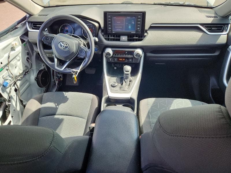 2020 TOYOTA RAV4 HYBRID XLE 8