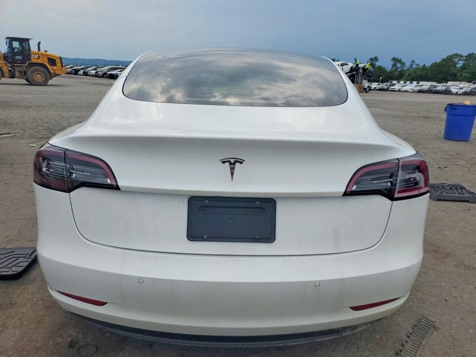 2021 TESLA MODEL 3 6