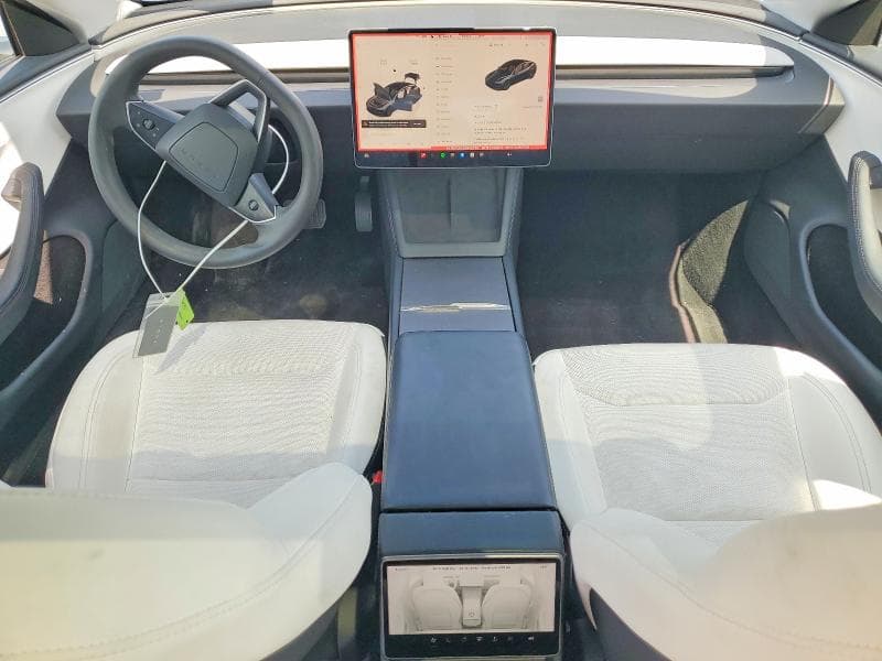 2025 TESLA MODEL 3 8