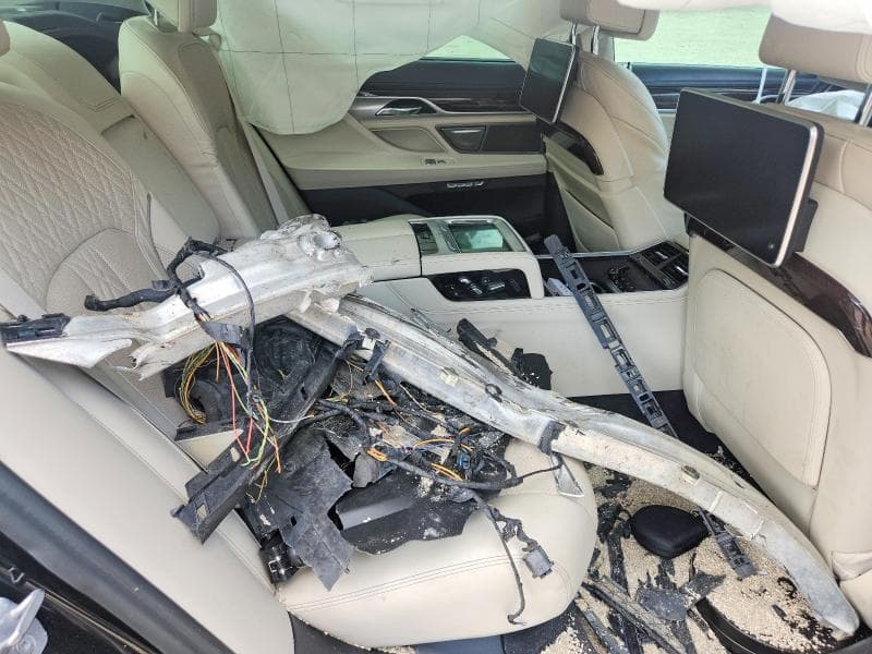 2017 BMW 750 XI 12