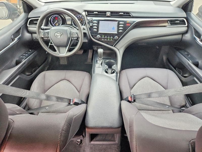 2018 TOYOTA CAMRY LE 8