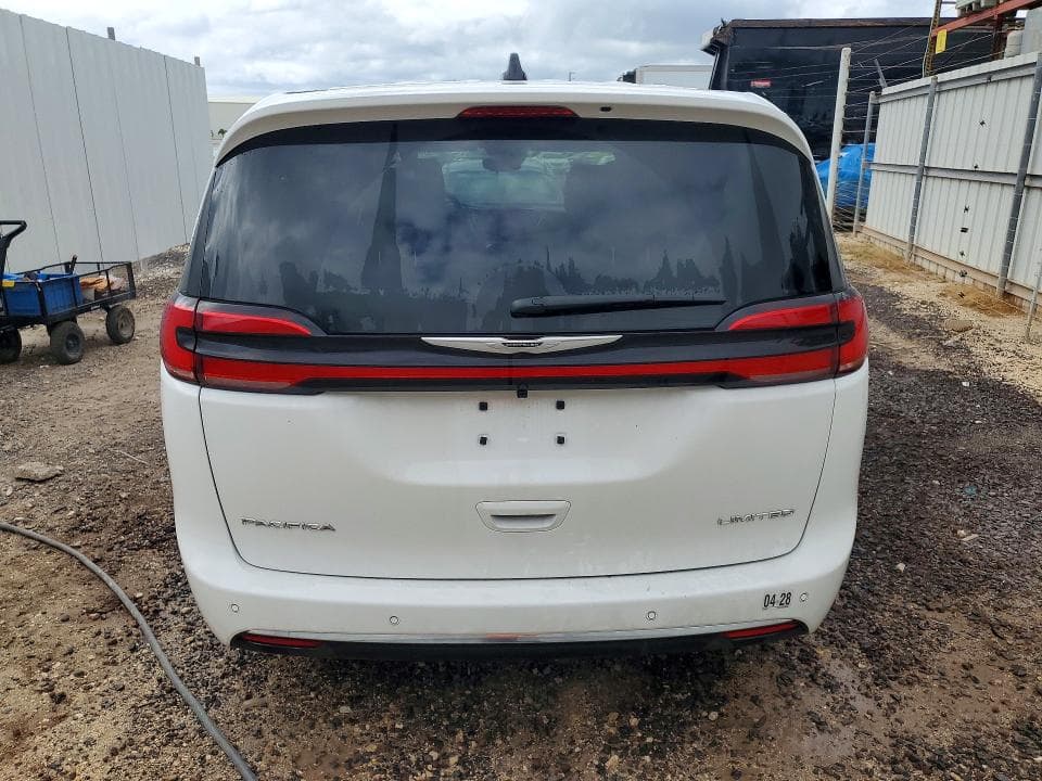 2026 CHRYSLER PACIFICA LIMITED 6