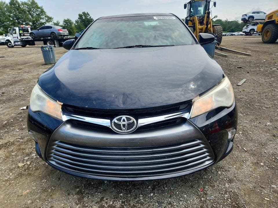 2017 TOYOTA CAMRY LE 5