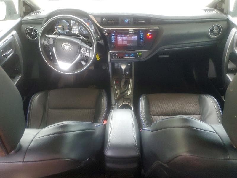 2019 TOYOTA COROLLA SE 8