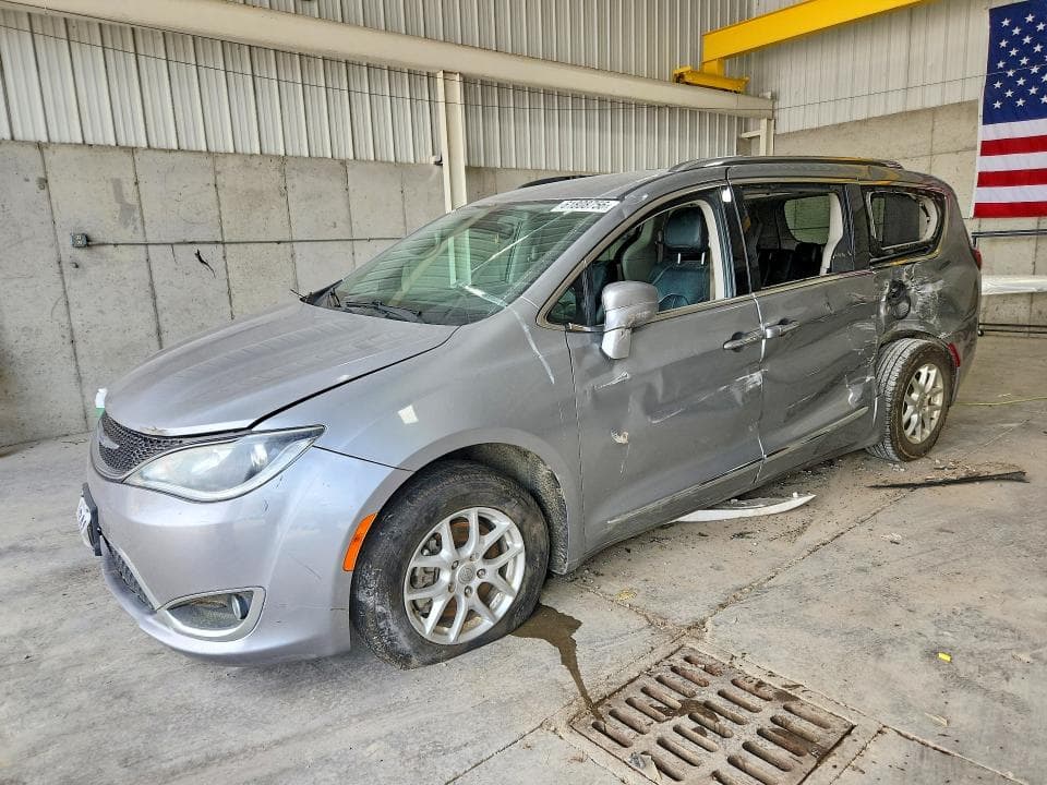 2020 CHRYSLER PACIFICA TOURING L - 1