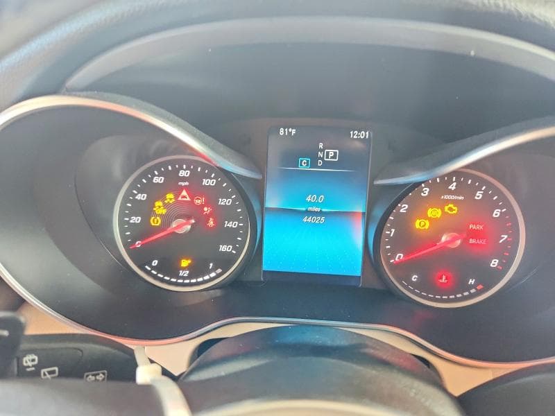 2021 MERCEDES-BENZ GLC 300 9