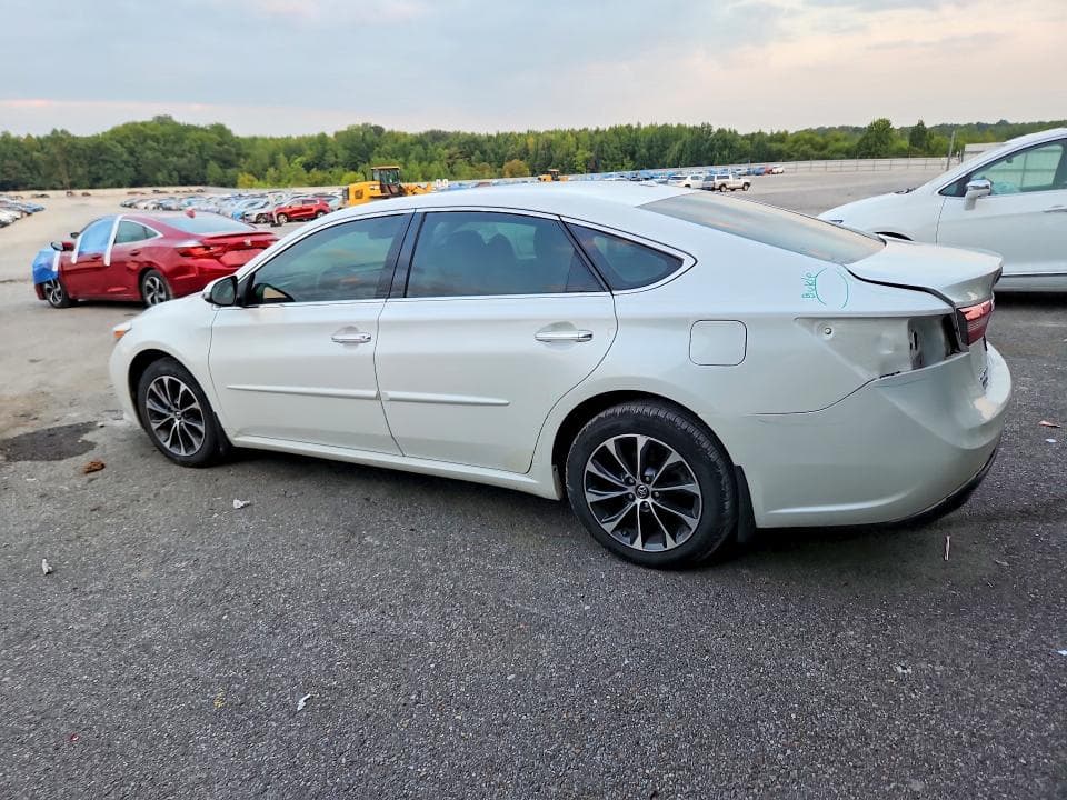 2017 TOYOTA AVALON XLE 2
