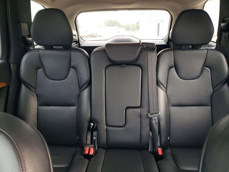 2021 VOLVO XC90 T6 MOMENTUM 10