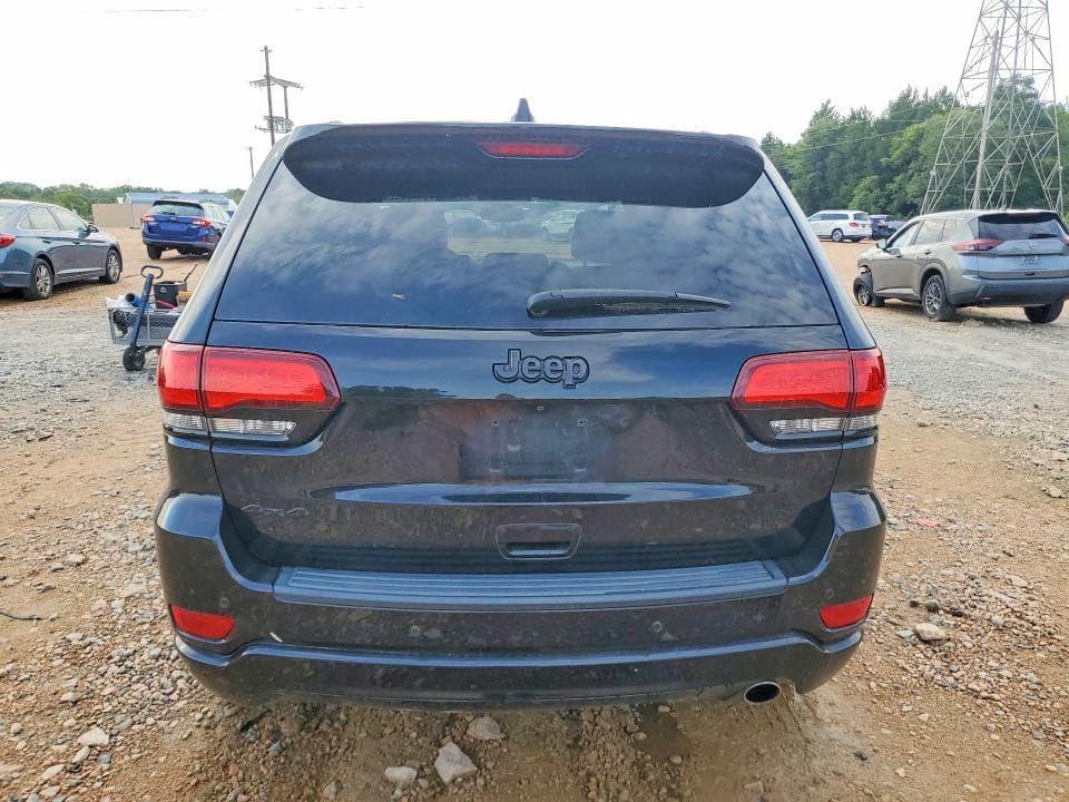 2018 JEEP GRAND CHEROKEE LAREDO 6