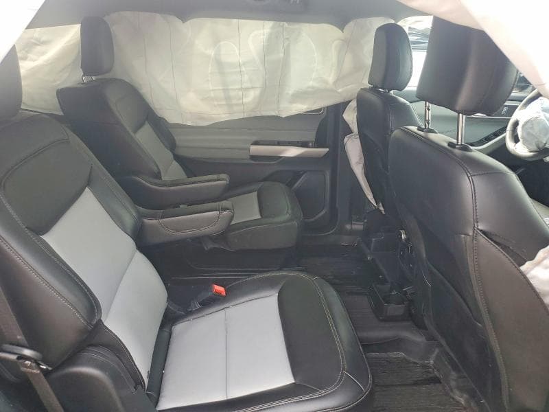 2024 FORD EXPLORER XLT 11