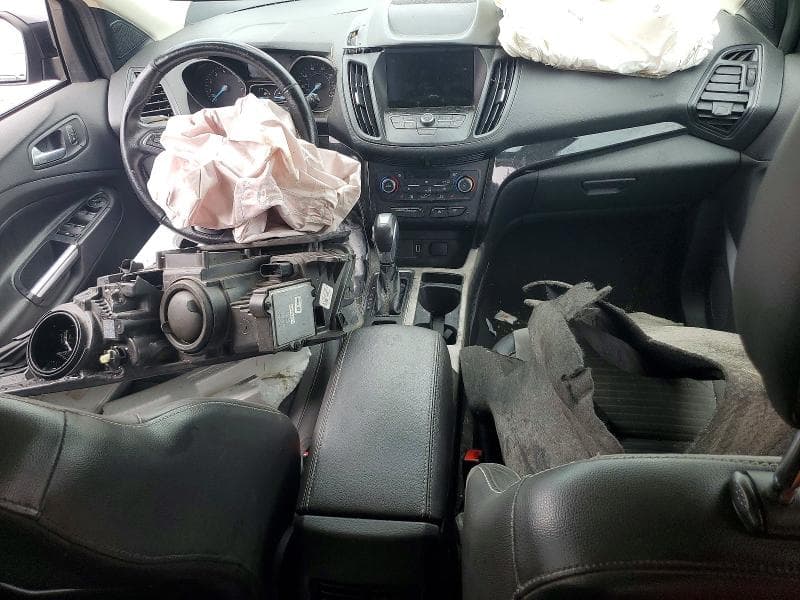 2019 FORD ESCAPE SE 8