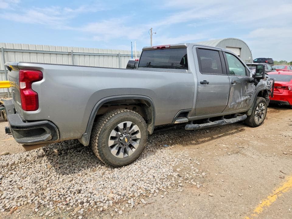 2025 CHEVROLET SILVERADO K2500 CUSTOM 3