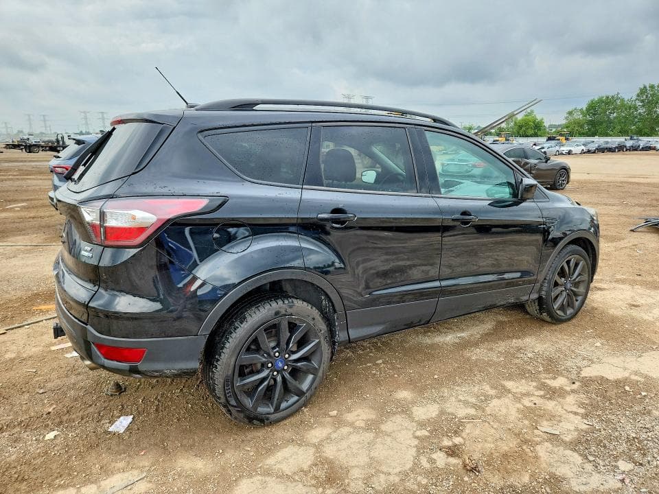 2017 FORD ESCAPE SE 3