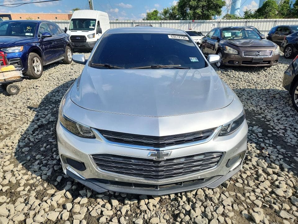 2017 CHEVROLET MALIBU LT 5
