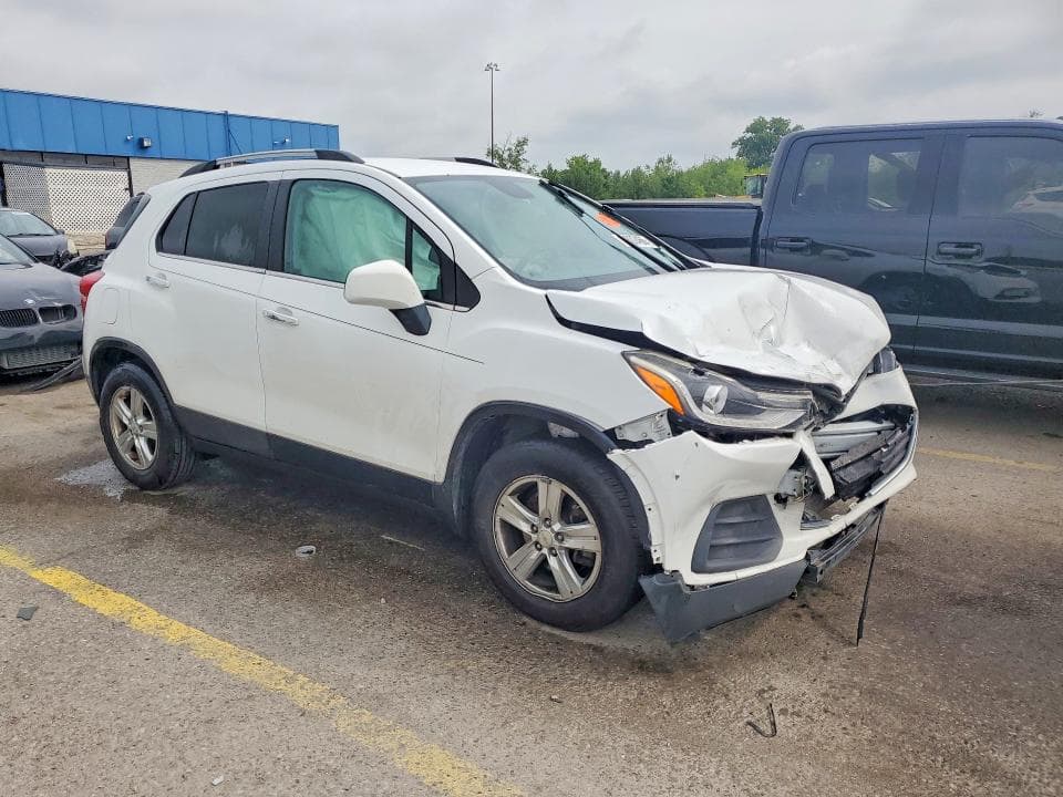 2018 CHEVROLET TRAX 1LT 4