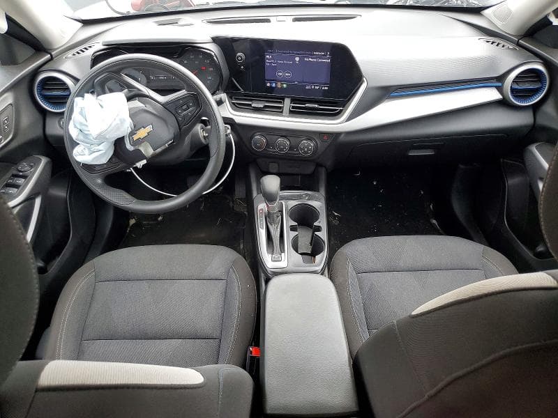2024 CHEVROLET TRAX LS 8