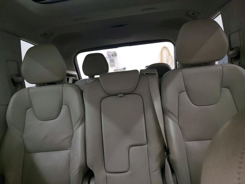 2017 VOLVO XC90 T6 10