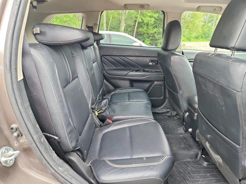 2018 MITSUBISHI OUTLANDER SE 11