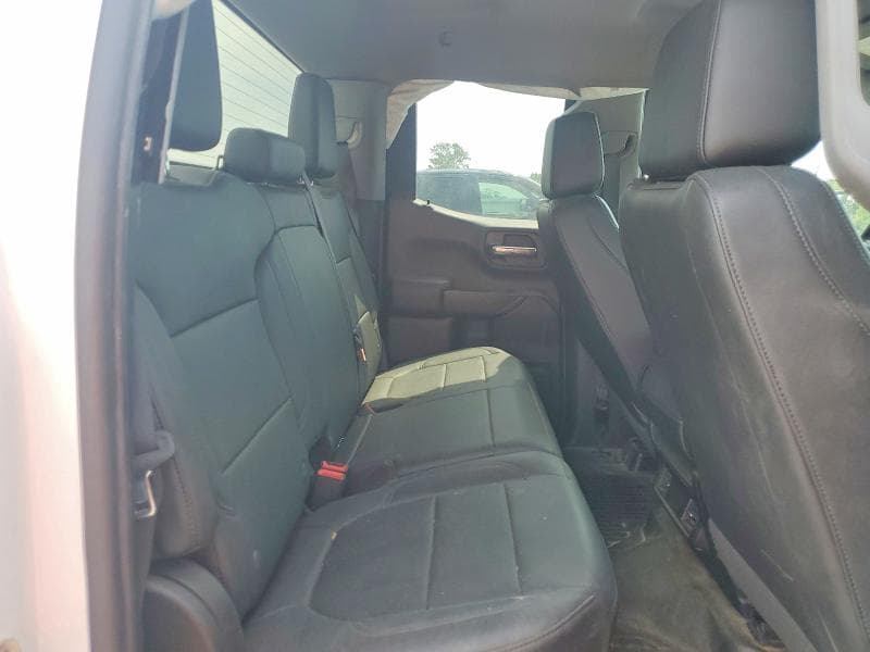 2021 CHEVROLET SILVERADO K1500 10