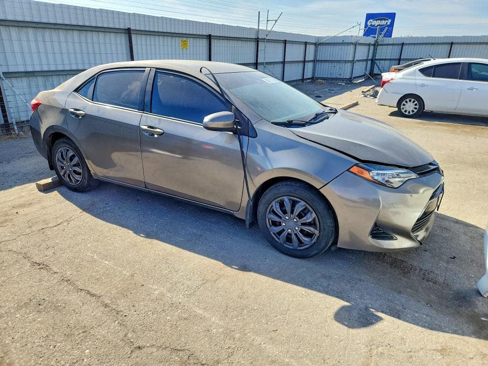 2019 TOYOTA COROLLA LE 4