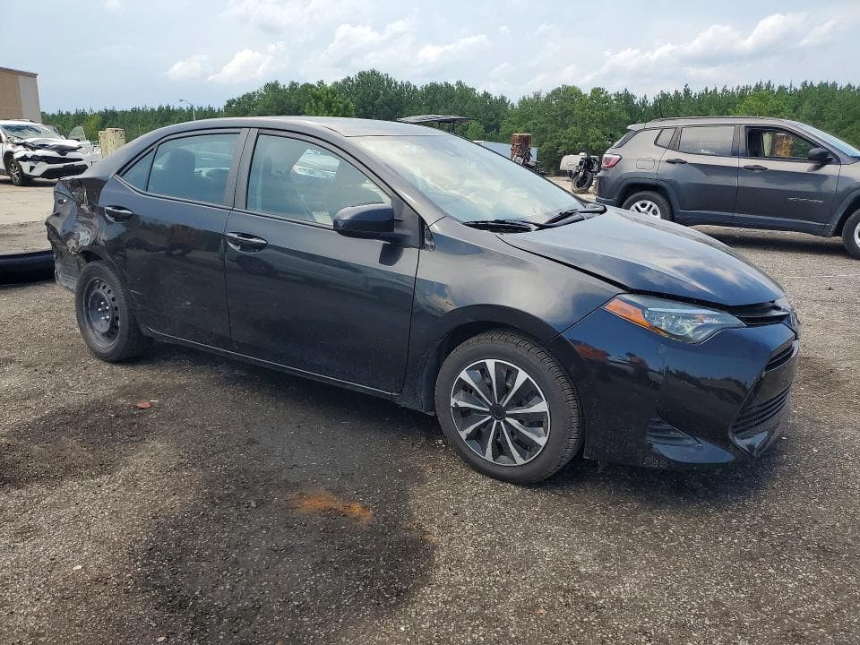 2019 TOYOTA COROLLA LE 4
