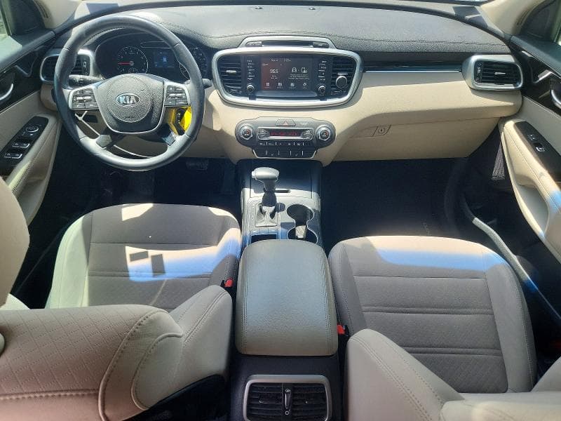 2019 KIA SORENTO LX 8