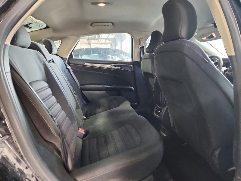 2017 FORD FUSION SE 10