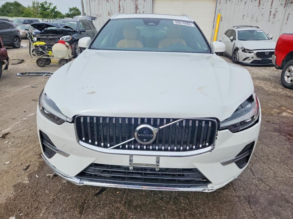 2022 VOLVO XC60 B5 INSCRIPTION 5