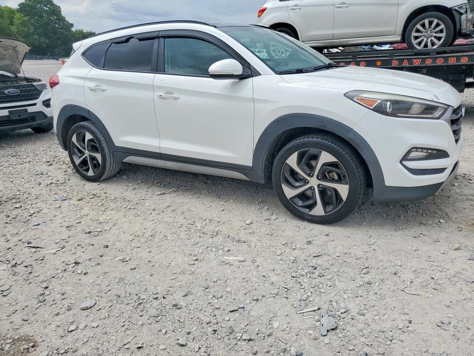 2018 HYUNDAI TUCSON VALUE 4