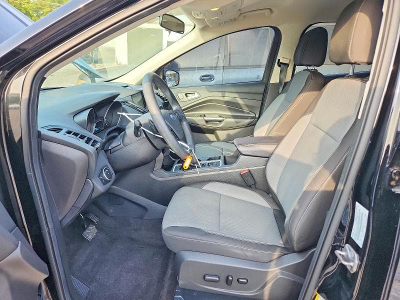 2017 FORD ESCAPE SE 7