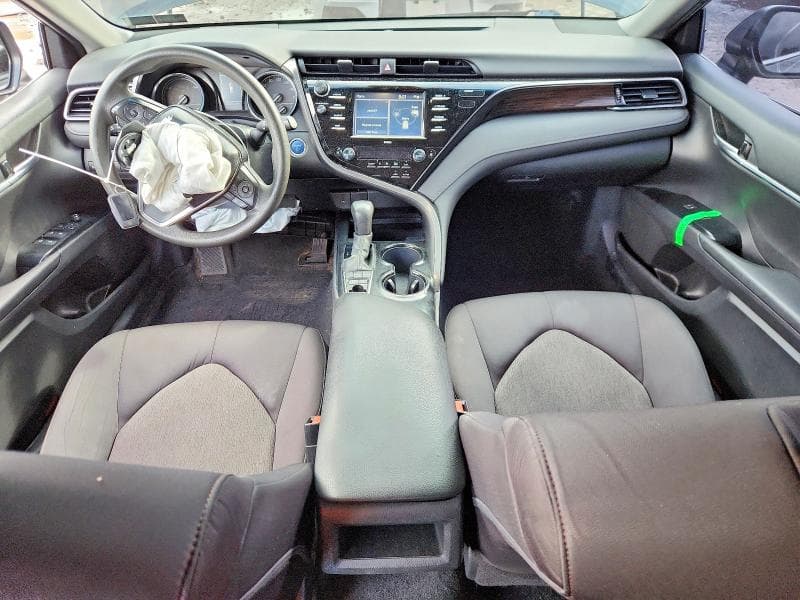 2020 TOYOTA CAMRY LE 8