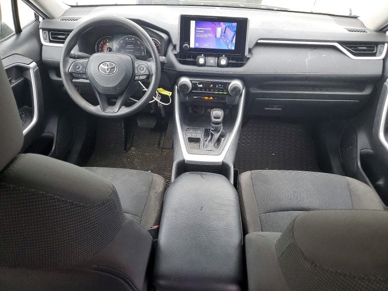 2023 TOYOTA RAV4 LE 8